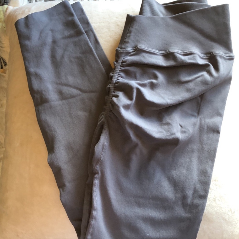 NUX Scrunch Butt High-Waisted Leggings multi colors sizes NWOT Gray S or Blk L
